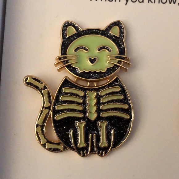 Baublebar Gold Tone Green & Black Scaredy Cat Glow In The Dark Drop Earrings NIB - Picture 6 of 14